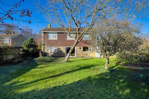 7 Autumn Close, Emmer Green, Reading, RG4 8UL