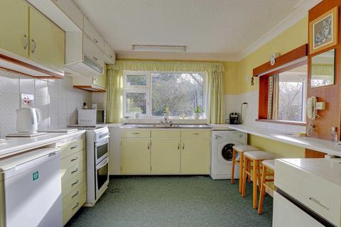 7 Autumn Close, Emmer Green, Reading, RG4 8UL