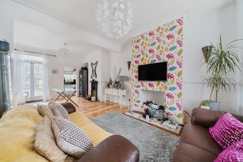 67 Glenfarg Road, London, SE6 1XN