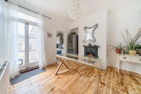 67 Glenfarg Road, London, SE6 1XN