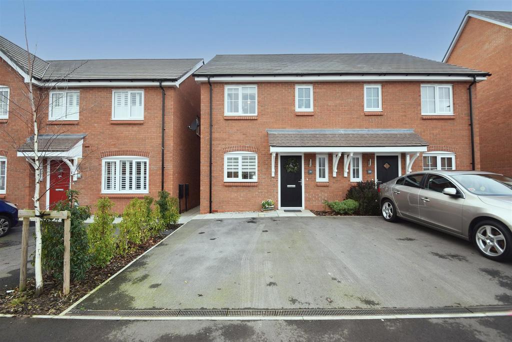 Whitfield Crescent, Shrewsbury 3 bed semidetached house for sale £318,000