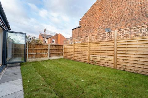174 Manley Road, Manchester, M16 8NE