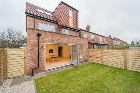 174a Manley Road, Manchester, M16 8NE