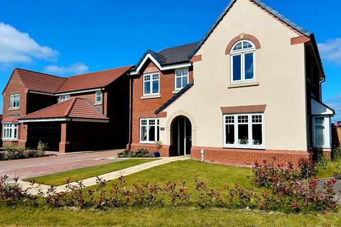 4 bedroom detached house for sale, Langhorn Drive, Howden, Goole