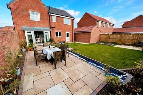 4 bedroom detached house for sale, Langhorn Drive, Howden, Goole