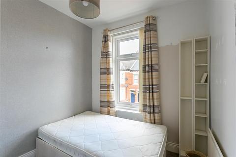 2 bedroom flat to rent - Delaval Terrace, Gosforth, Newcastle upon Tyne