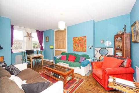 1 bedroom flat for sale, London Road, St Leonards-on-sea
