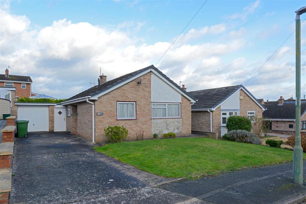 Ashfields Road, Heath Farm, Shrewsbury 2 bed detached bungalow for sale