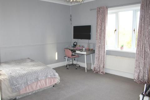 34 Cliffe Road, Market Weighton, York, YO43 3BN