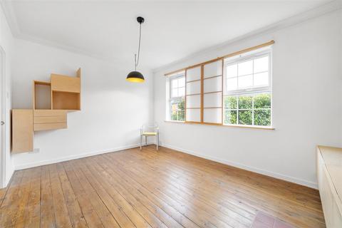2 bedroom flat for sale, St. Gothard Road, West Norwood, SE27