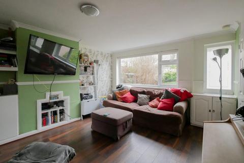 4 bedroom semi-detached house for sale, Barberry Rise, Penarth