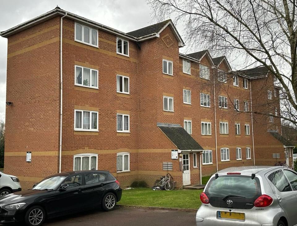 Ascot Court, Aldershot 1 bed flat £145,000