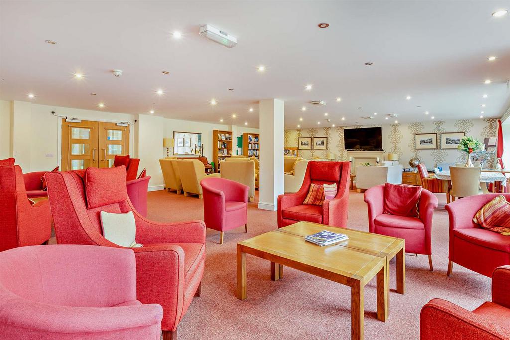 Homeowners Lounge