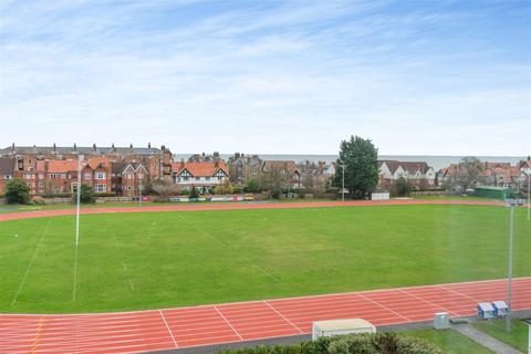 2 bedroom apartment for sale, Filey Road, Scarborough