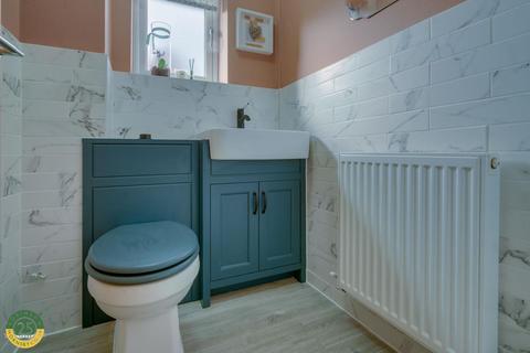 34 Airedale Avenue, Tickhill, Doncaster, DN11 9UD