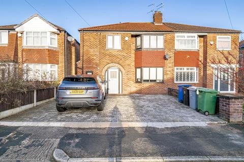 3 bedroom semi-detached house for sale, Wentworth Drive, Sale