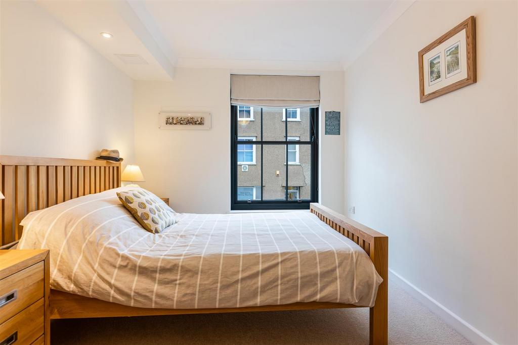 A13   Dartmouth, Flat 1 Westwater Court   231220.j