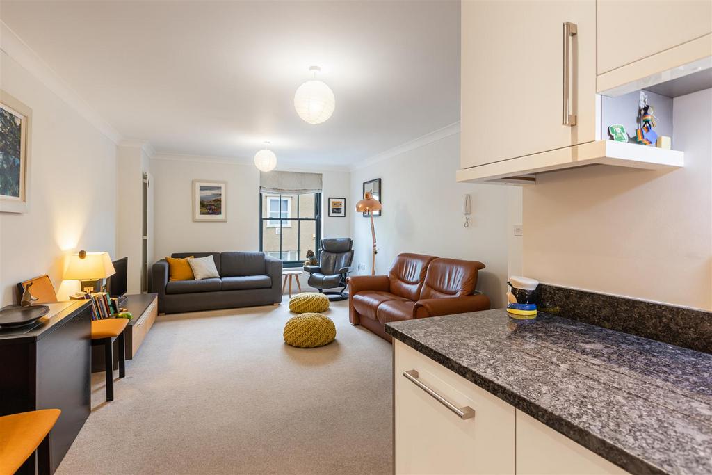 A10 - Dartmouth, Flat 1 Westwater Court - 231220.j
