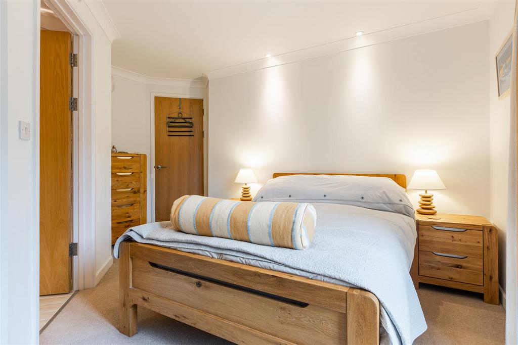 A12 - Dartmouth, Flat 1 Westwater Court - 231220.j