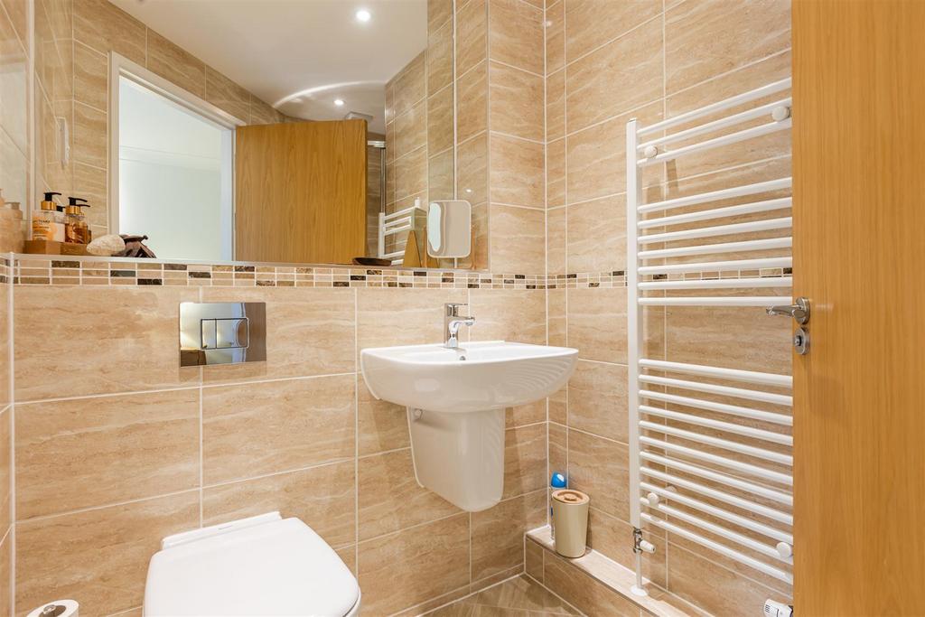 A15 - Dartmouth, Flat 1 Westwater Court - 231220.j