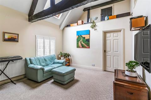 2 bedroom flat for sale, High Street, Dorking, Surrey, RH4