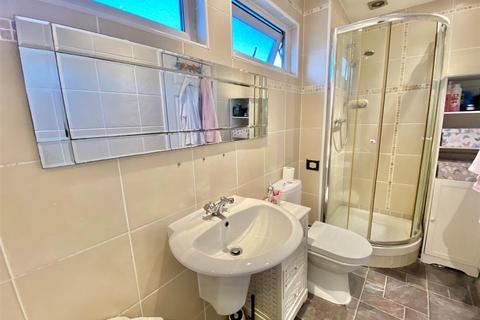12 Barnard Close, Macclesfield, SK11 8PH