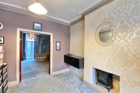 29 Buxton Road, Furness Vale, High Peak, SK23 7PQ