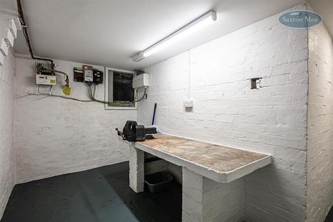 12 Lancaster Road, Stocksbridge, Sheffield, S36 1DB