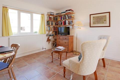 2 bedroom house for sale, London Road, Arundel