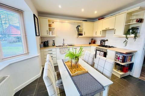 3 bedroom semi-detached house for sale, Horsley Road, Gainsborough, DN21 2TD