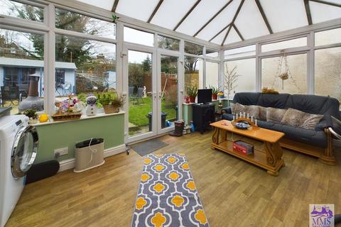 3 bedroom semi-detached bungalow for sale, Cuxton Road, Rochester