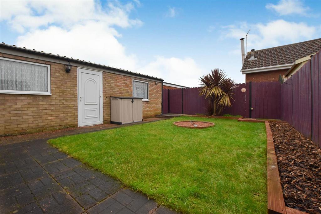 Maplewood Avenue, Hull 3 bed detached house for sale £250,000