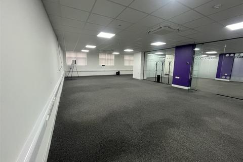 Office to rent, Shelton New Road, Stoke-On-Trent