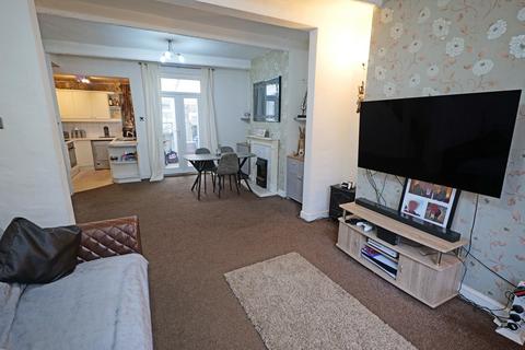 17 Lincoln Road, Earby, Barnoldswick, BB18 6QE