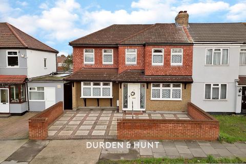 145 Upper Rainham Road, Hornchurch, RM12 4ES