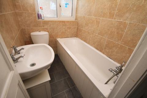 4 West Royd Close, Shipley, BD18 2PE