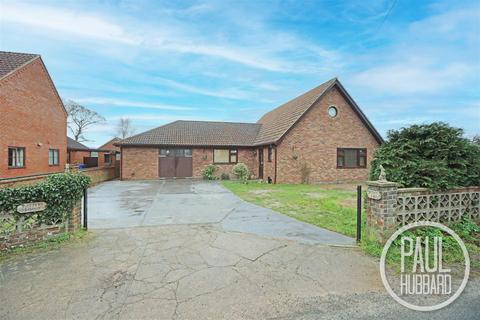 Potters Lodge Black Street, Gisleham, Lowestoft, NR33 8EN