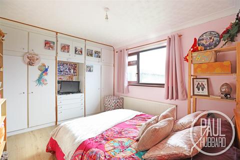 Potters Lodge Black Street, Gisleham, Lowestoft, NR33 8EN