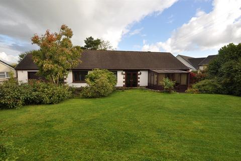 4 bedroom detached bungalow for sale, Gerddi Mair, St. Clears, Carmarthen