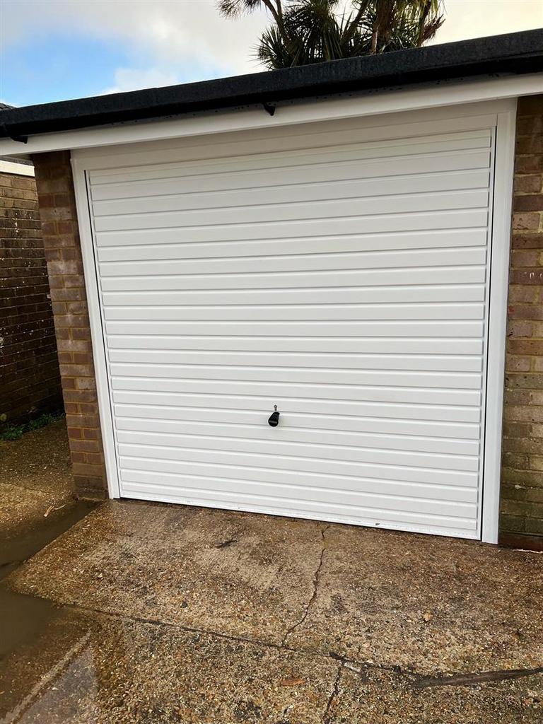 Meadowside, Angmering, Garage £22,500