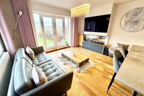 4 Rothesay Grove, Nunthorpe, Middlesbrough, TS7 0LL