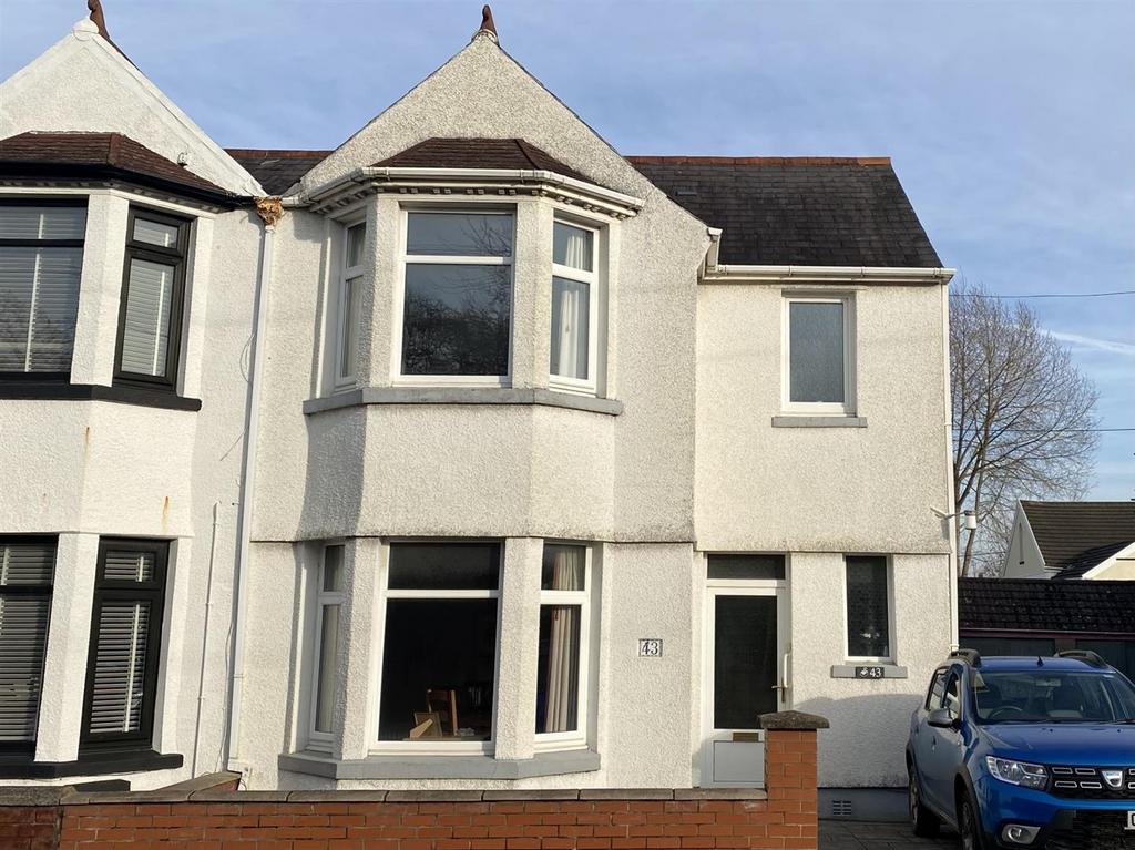 Cecil Road, Gowerton, Swansea 3 bed semidetached house for sale £240,000