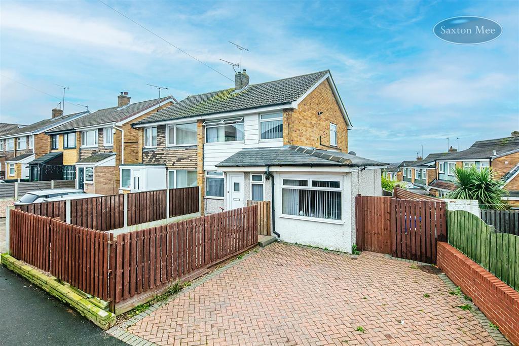 Greengate Lane, High Green, Sheffield 4 bed semidetached house for