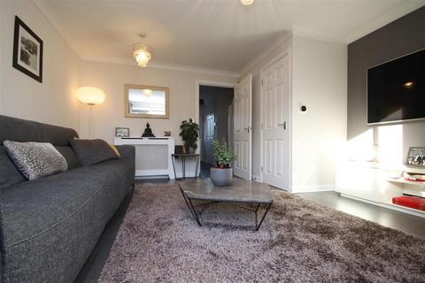 7 Warwick Way, Dartford, DA1 1NQ