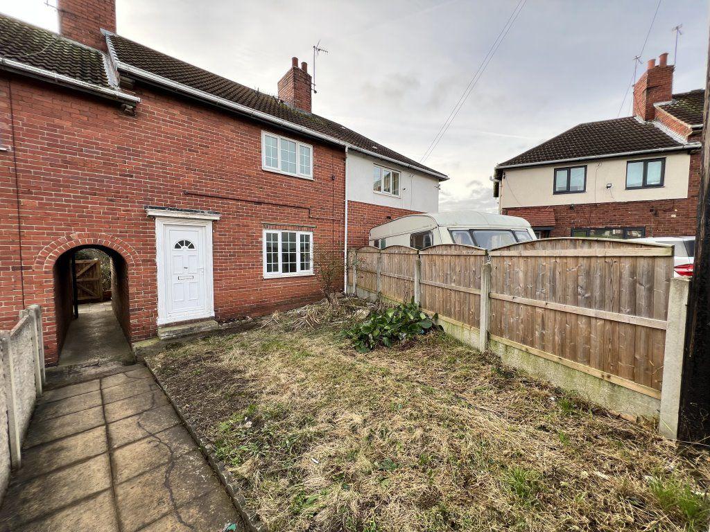 Malton Road, Upton, WF9 3 bed terraced house to rent £800 pcm (£185 pw)