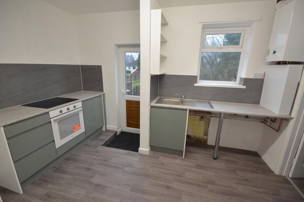 Malton Road, Upton, WF9 3 bed terraced house to rent £800 pcm (£185 pw)