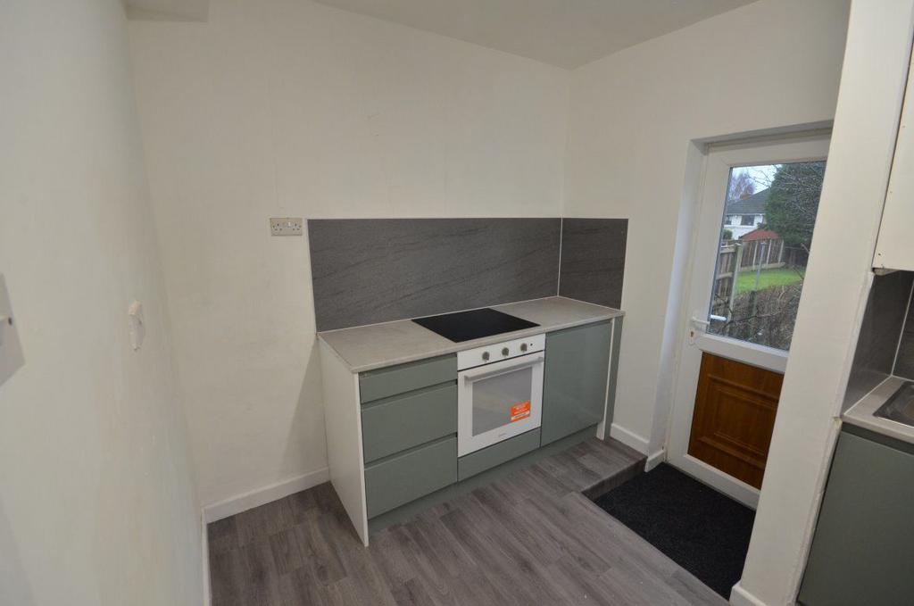 Malton Road, Upton, WF9 3 bed terraced house to rent £800 pcm (£185 pw)
