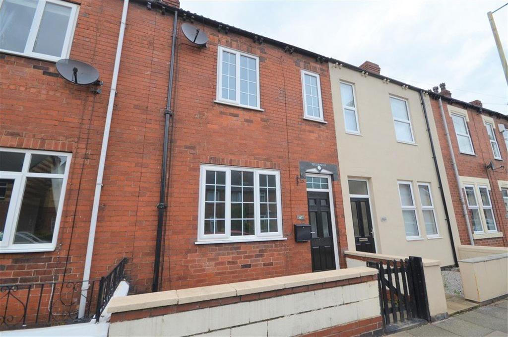 Smawthorne Lane, Castleford, WF10 3 bed terraced house to rent £850