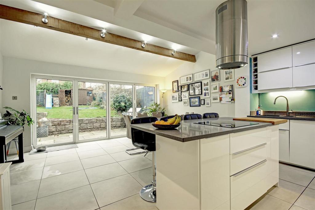 014 kitchen.jpg