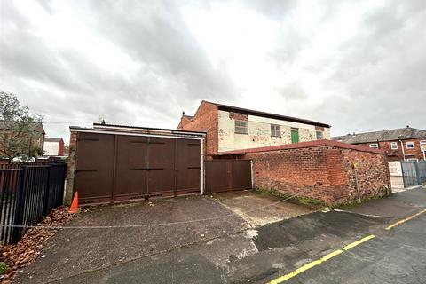 Industrial unit for sale, Silk Street, Leigh